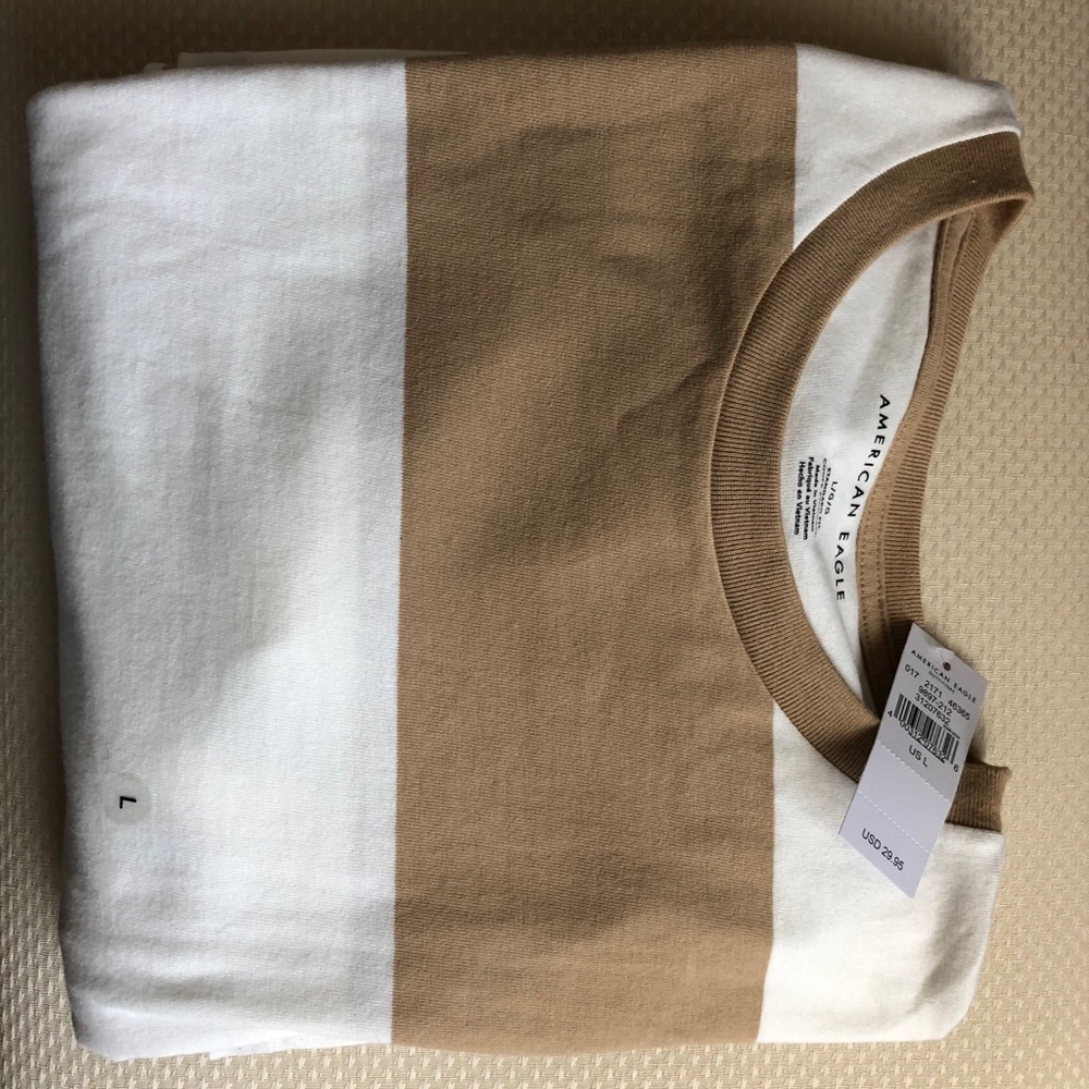 American Eagle Size Large NEW long sleeve MENS